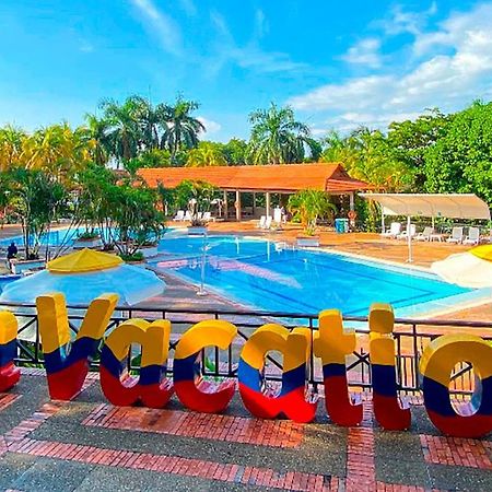 On Vacation Girardot Resort Екстер'єр фото