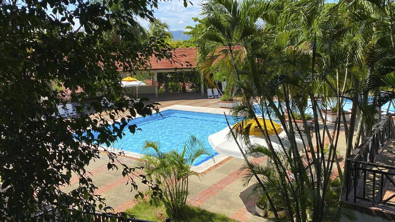 On Vacation Girardot Resort Екстер'єр фото